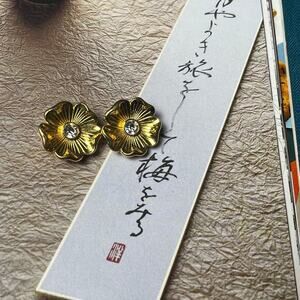 Vintage 1990s Gold Tone Rhinestone Premier Designs Flower Clip-on Earrings